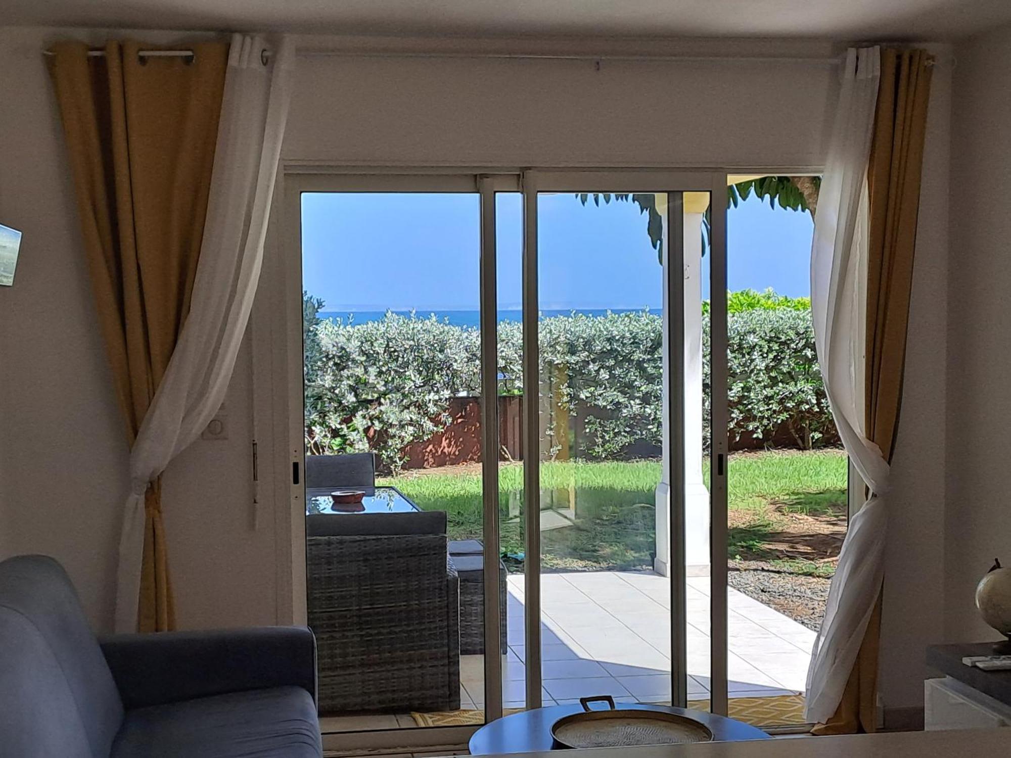 Rdc Appartement En Bord De Mer Au Son Des Vagues Le Moule Exterior foto